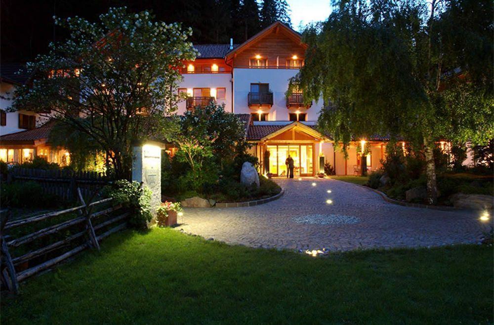 Hotel Bad Schoergau Sarentino Exteriér fotografie